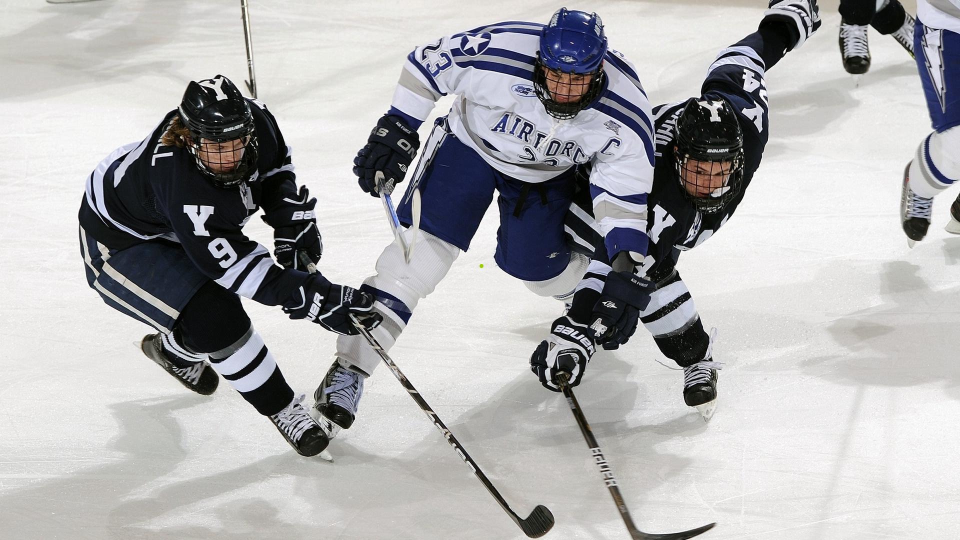 多诺万驳斥天赋论,称强于奇才鹈鹕是轻视对手